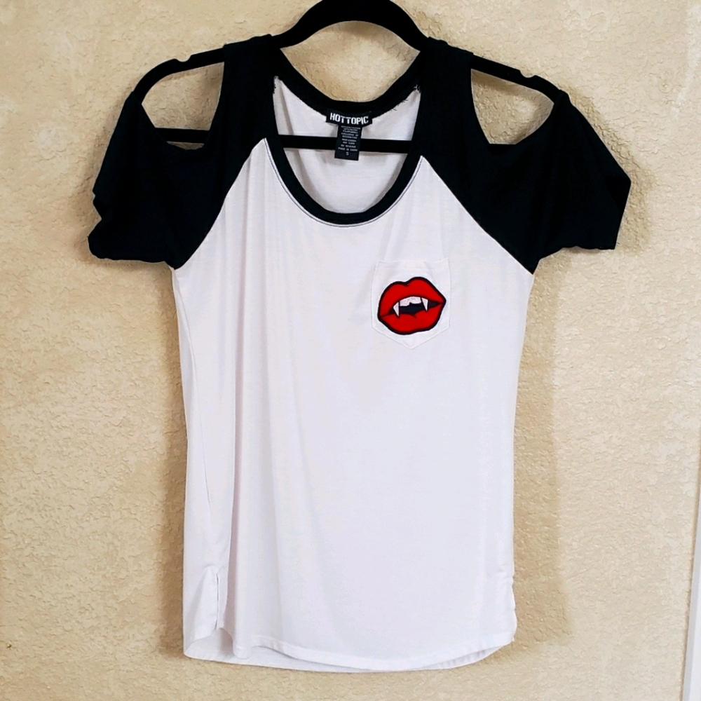 Blouse "HOT TOPIC"